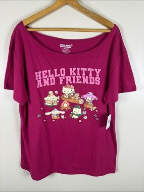 Hello Kitty Magenta Short Sleeve Graphic Tee. NEW Large
